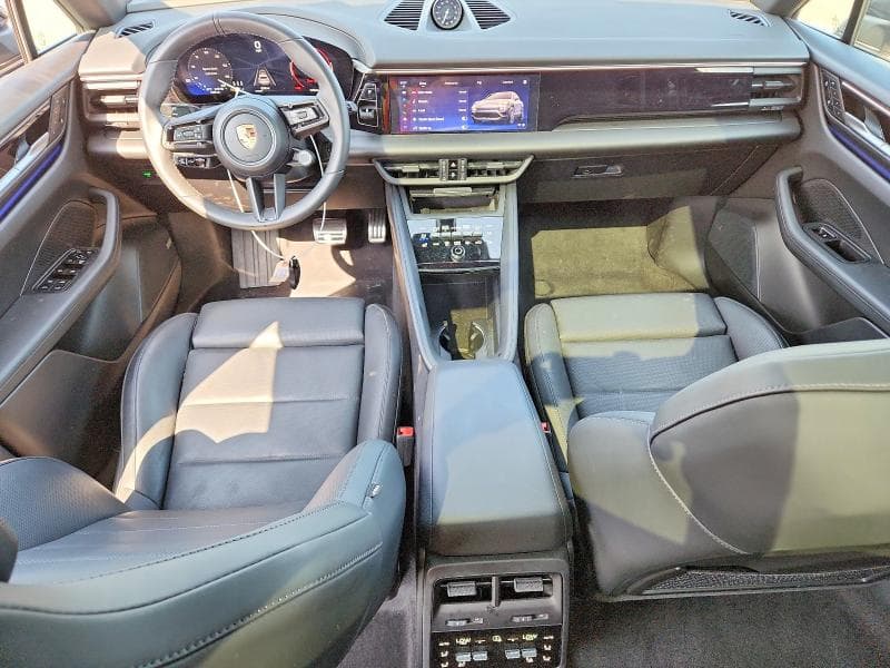 2025 PORSCHE MACAN 4S 8