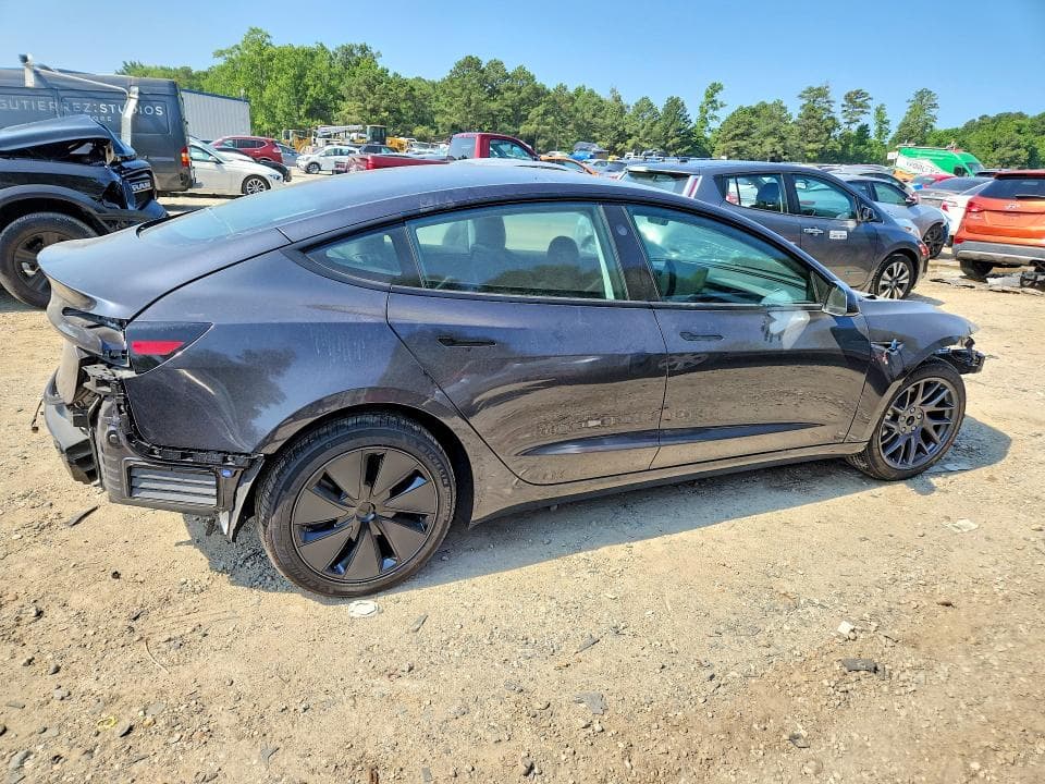 2026 TESLA MODEL 3 3