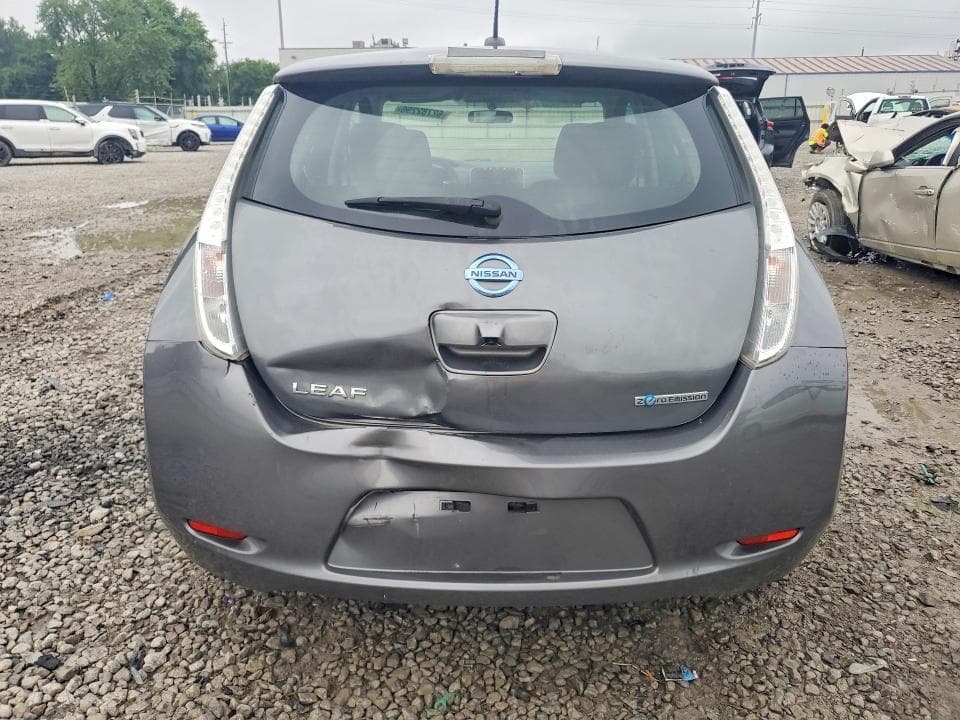 2017 NISSAN LEAF S 6