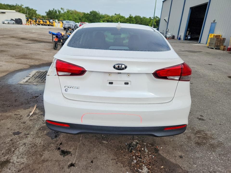 2017 KIA FORTE LX 6