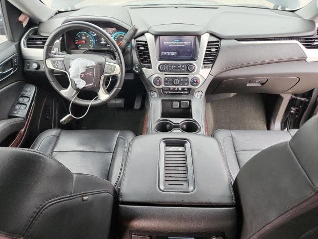 2017 GMC YUKON SLT 8