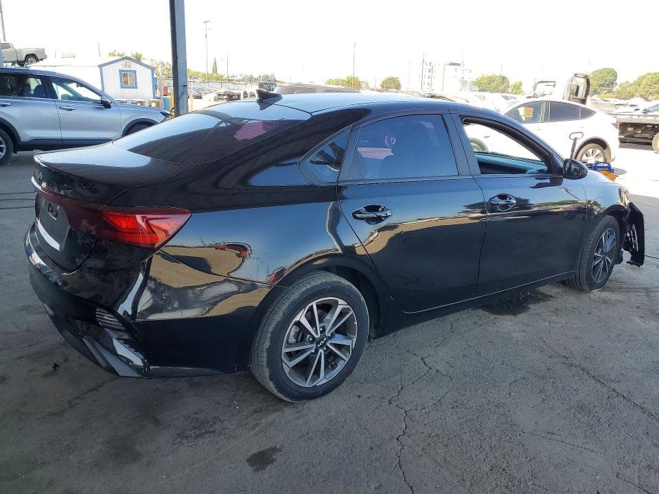 2022 KIA FORTE LXS 3