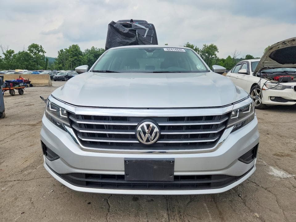 2020 VOLKSWAGEN PASSAT SE 5