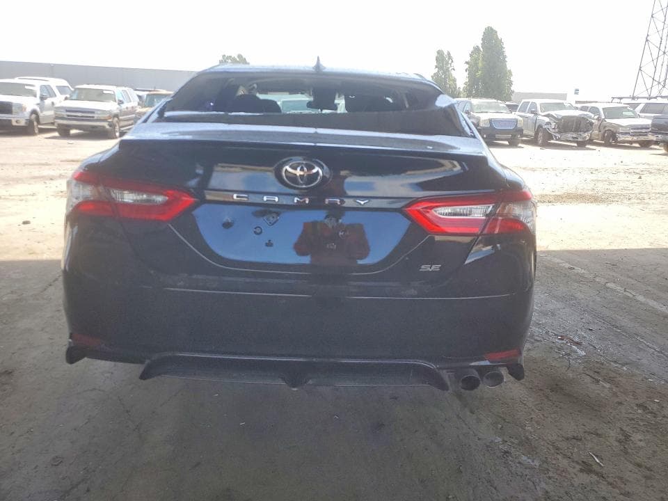 2019 TOYOTA CAMRY SE 6