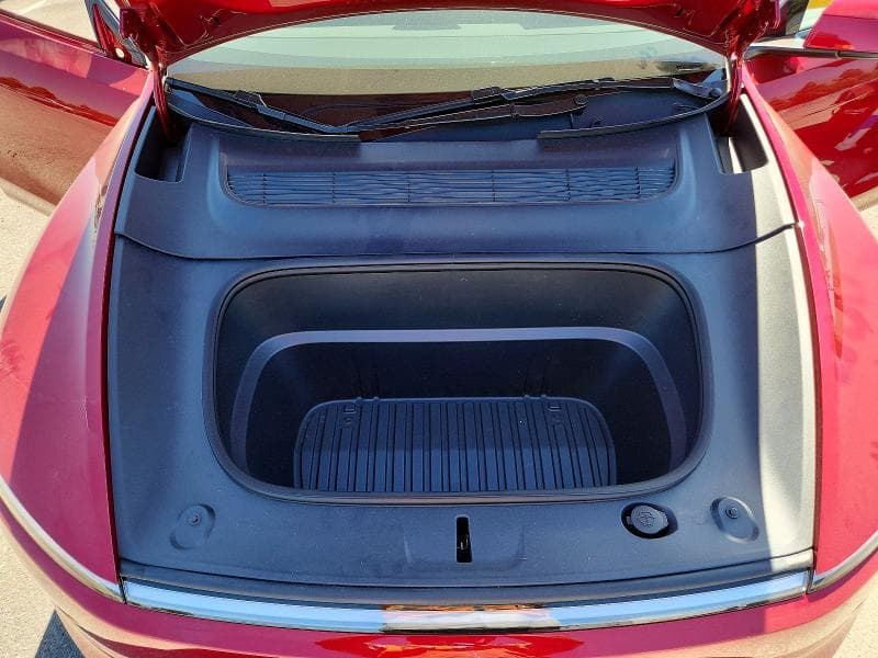 2026 TESLA MODEL Y 11