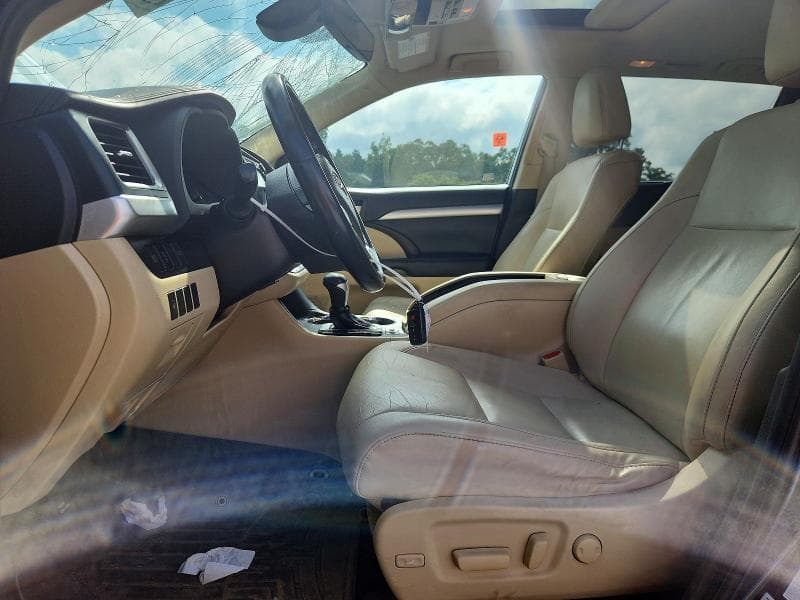 2019 TOYOTA HIGHLANDER XLE 7