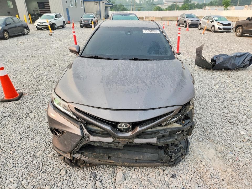 2019 TOYOTA CAMRY SE 5