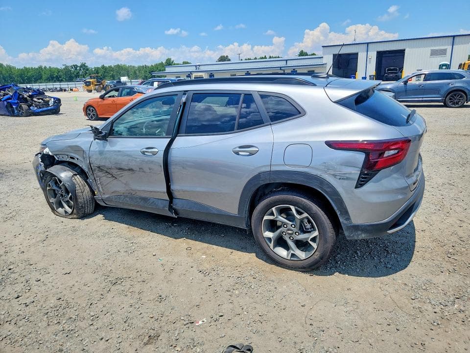 2024 CHEVROLET TRAX 1LT 2