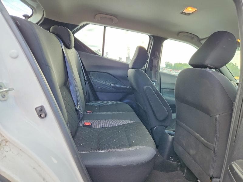 2019 NISSAN KICKS SV 10