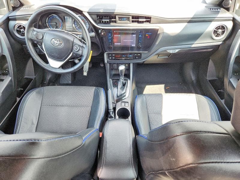 2019 TOYOTA COROLLA L 8