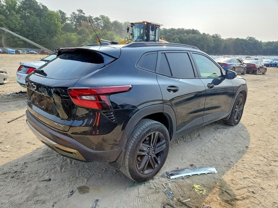 2025 CHEVROLET TRAX ACTIV 3