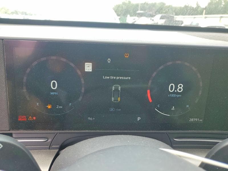 2024 HYUNDAI KONA LIMITED 9