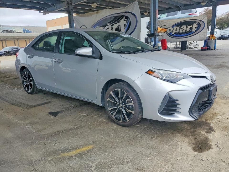 2019 TOYOTA COROLLA XSE 4