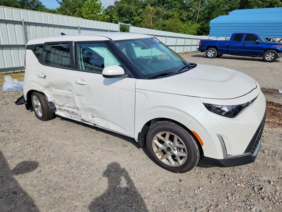 2025 KIA SOUL LX 4