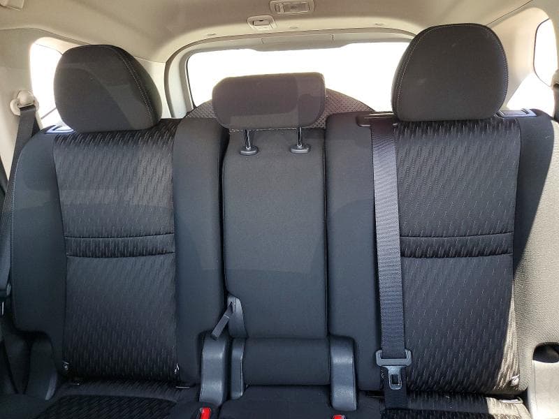 2019 NISSAN ROGUE SV 10