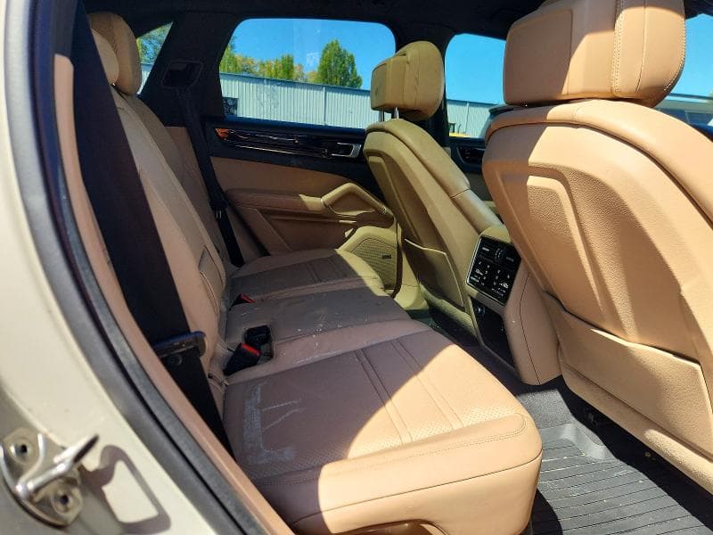 2020 PORSCHE CAYENNE 10