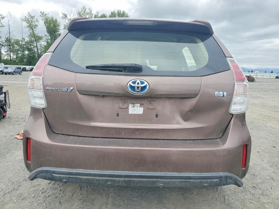 2017 TOYOTA PRIUS V FOUR 6