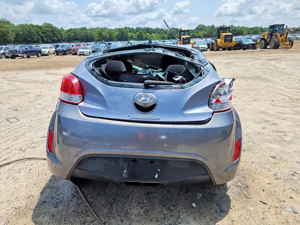 2017 HYUNDAI VELOSTER BASE 6
