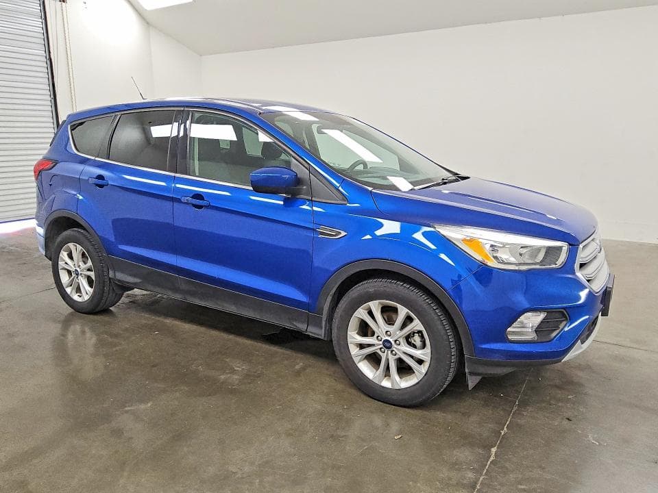 2019 FORD ESCAPE SE 4