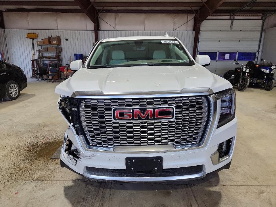 2021 GMC YUKON DENALI 5