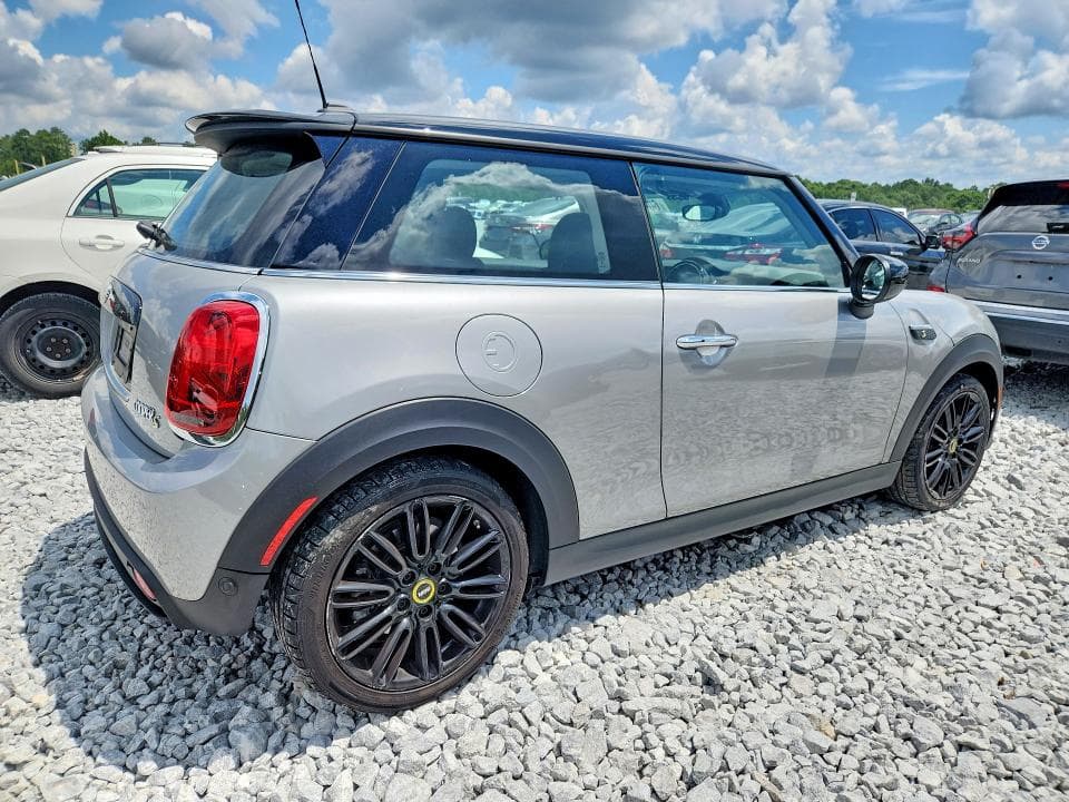 2024 MINI COOPER SE 3