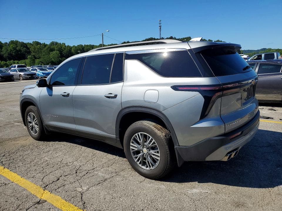 2025 CHEVROLET TRAVERSE LT 2