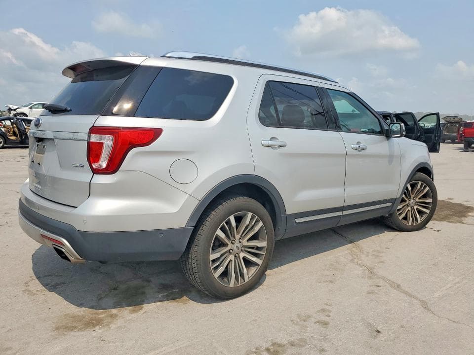 2017 FORD EXPLORER PLATINUM 3