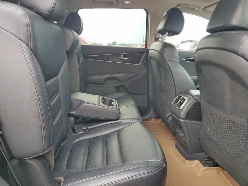 2020 KIA SORENTO EX V6 11