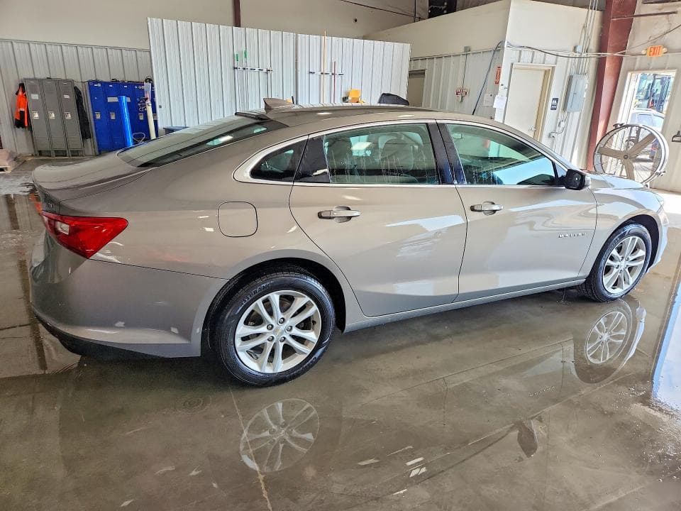 2017 CHEVROLET MALIBU LT 3