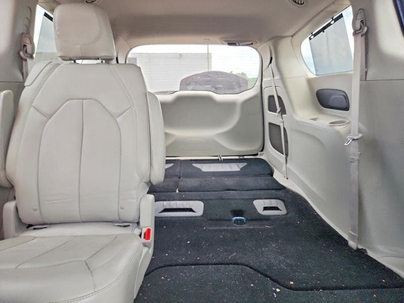 2018 CHRYSLER PACIFICA TOURING L 10