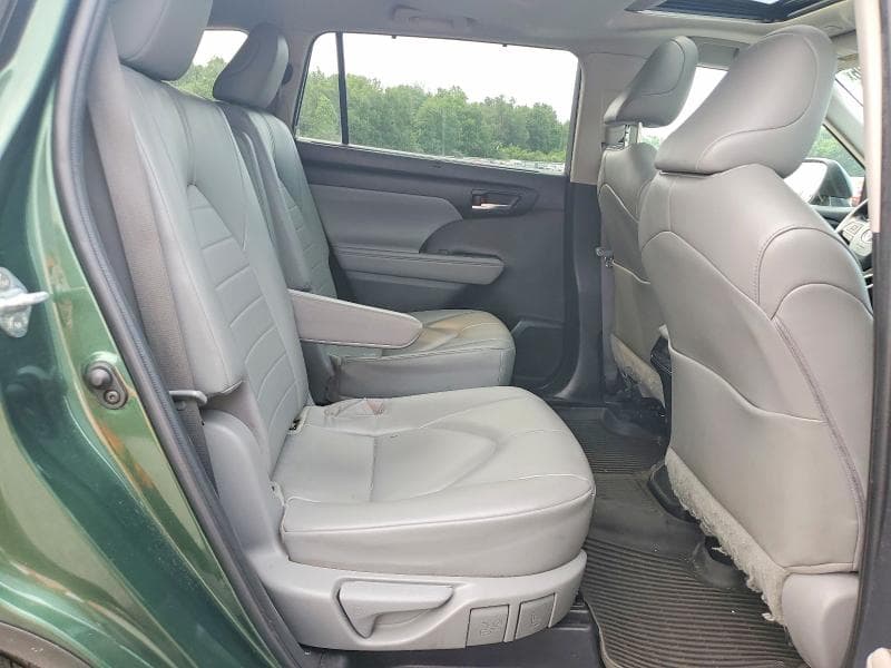 2023 TOYOTA HIGHLANDER XLE 11