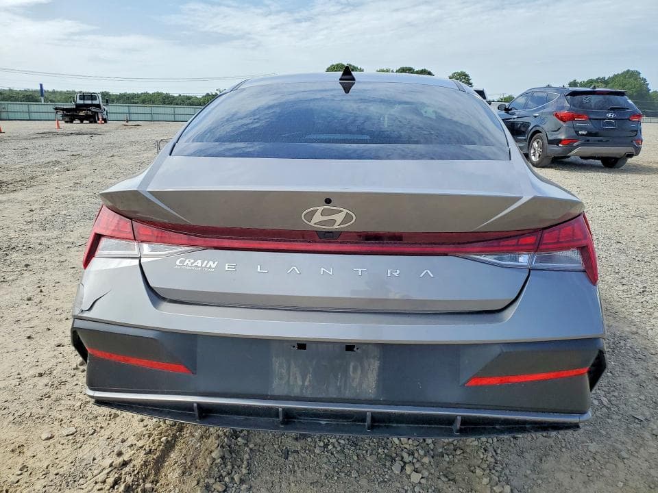 2024 HYUNDAI ELANTRA SEL 6