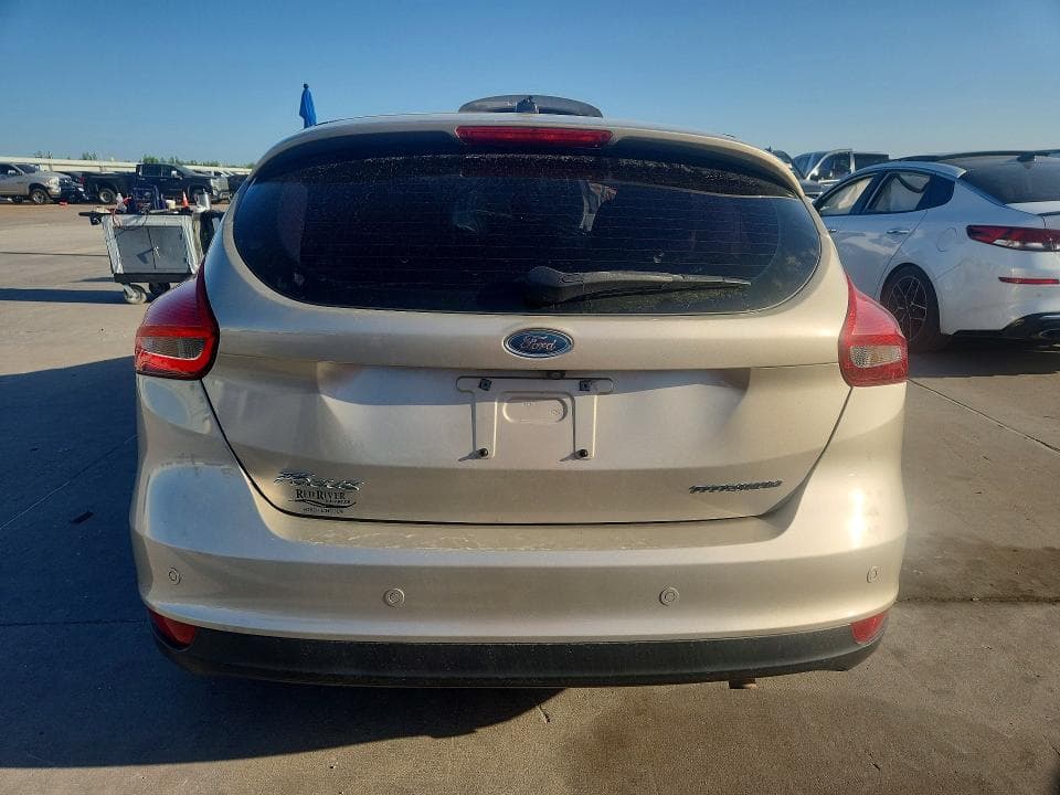 2017 FORD FOCUS TITANIUM 6