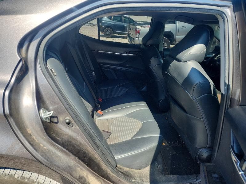 2021 TOYOTA CAMRY SE 10