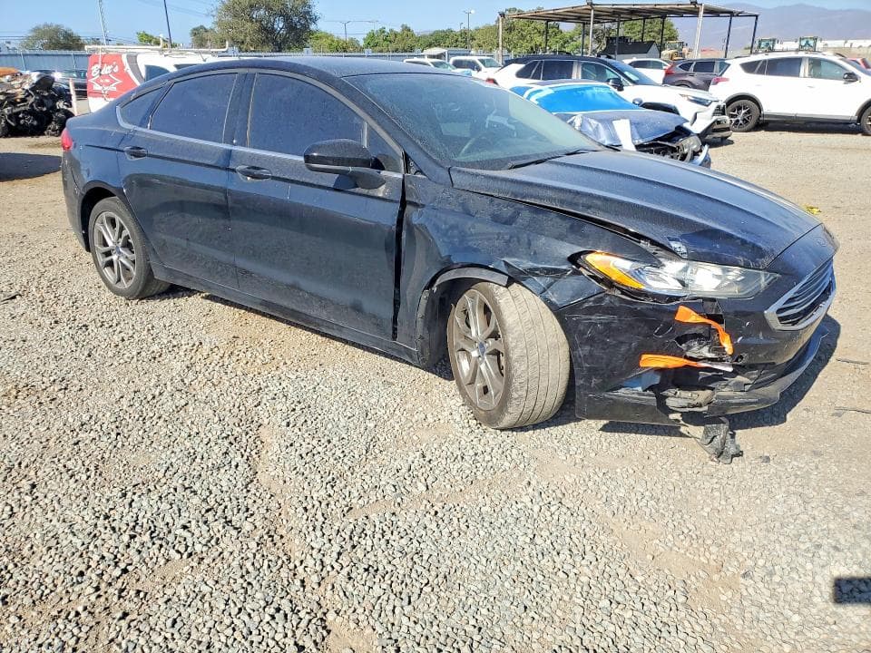 2017 FORD FUSION SE 4