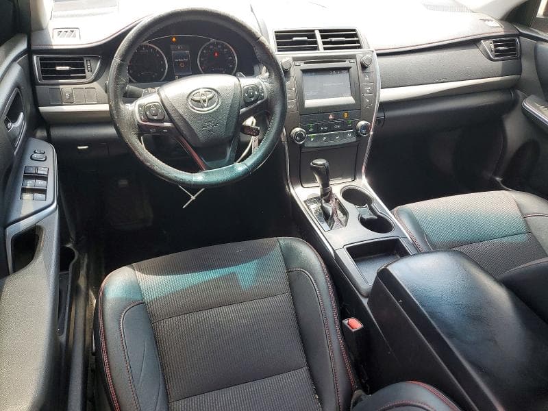 2017 TOYOTA CAMRY SE 8