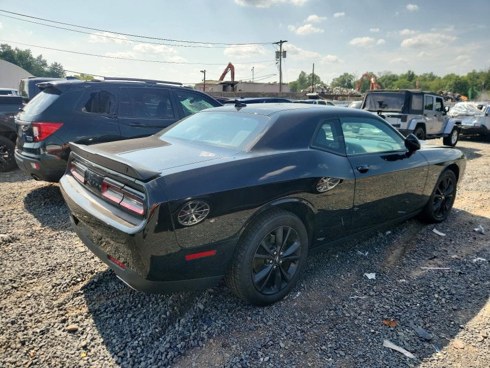 2020 DODGE CHALLENGER SXT 3