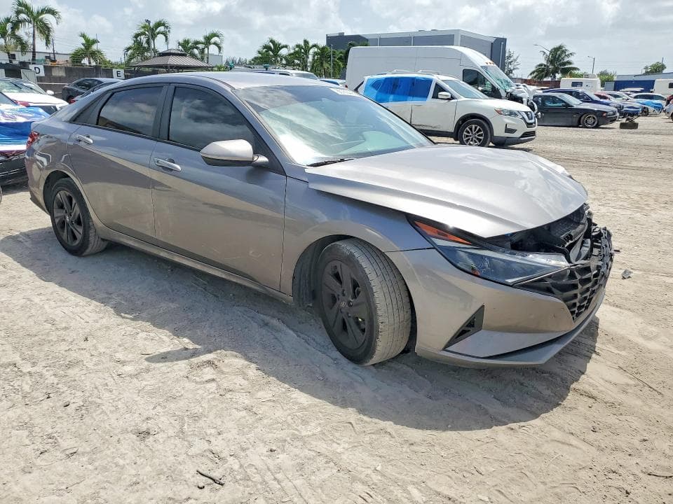 2021 HYUNDAI ELANTRA SEL 4