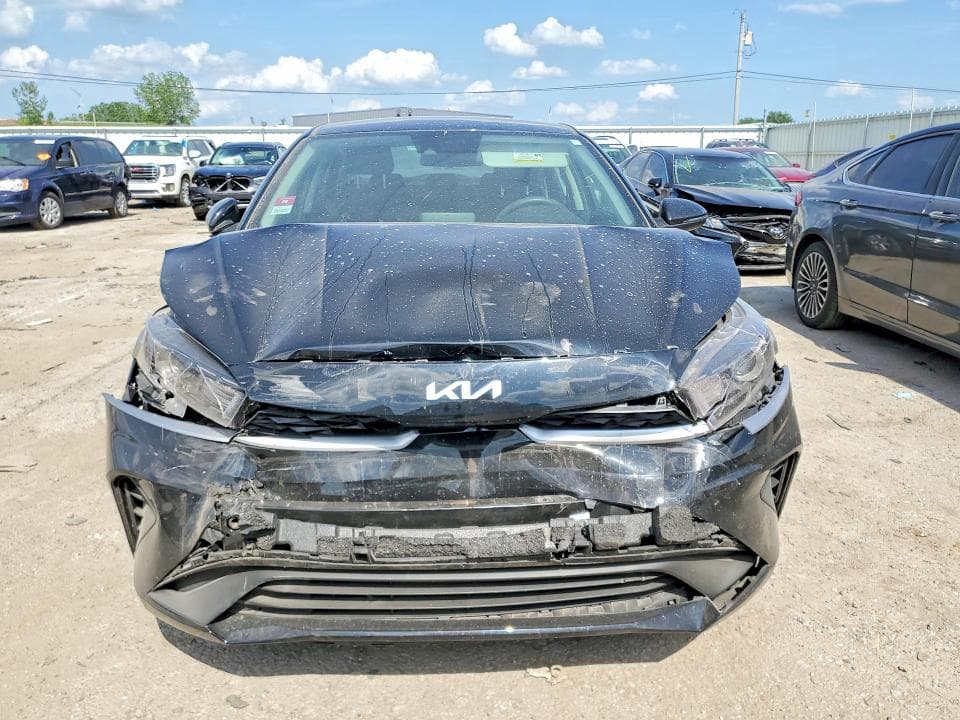 2023 KIA FORTE LXS 5