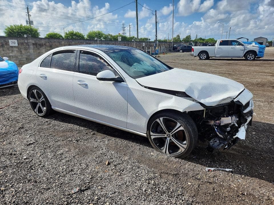 2025 MERCEDES-BENZ C 300 4