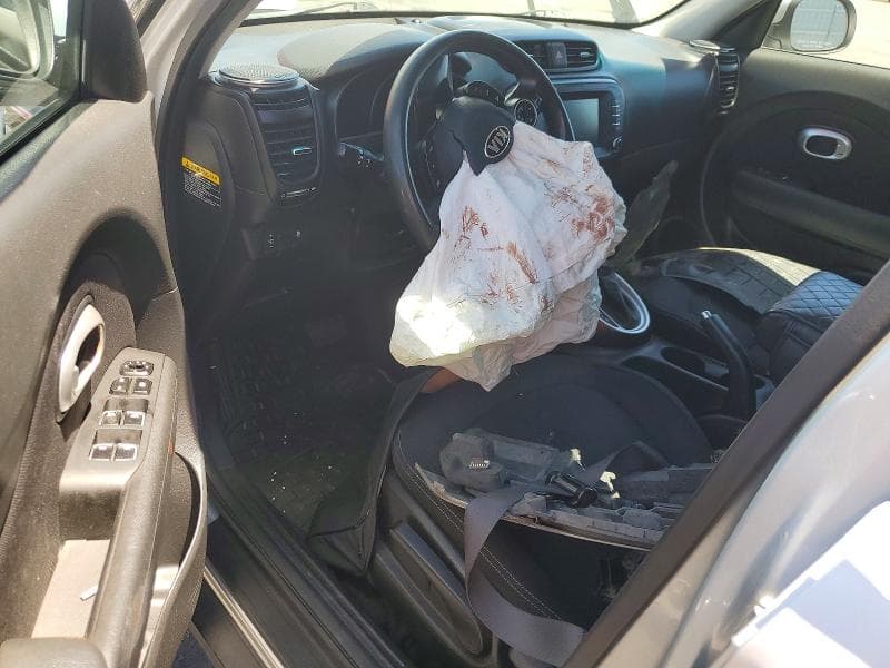 2018 KIA SOUL + 8