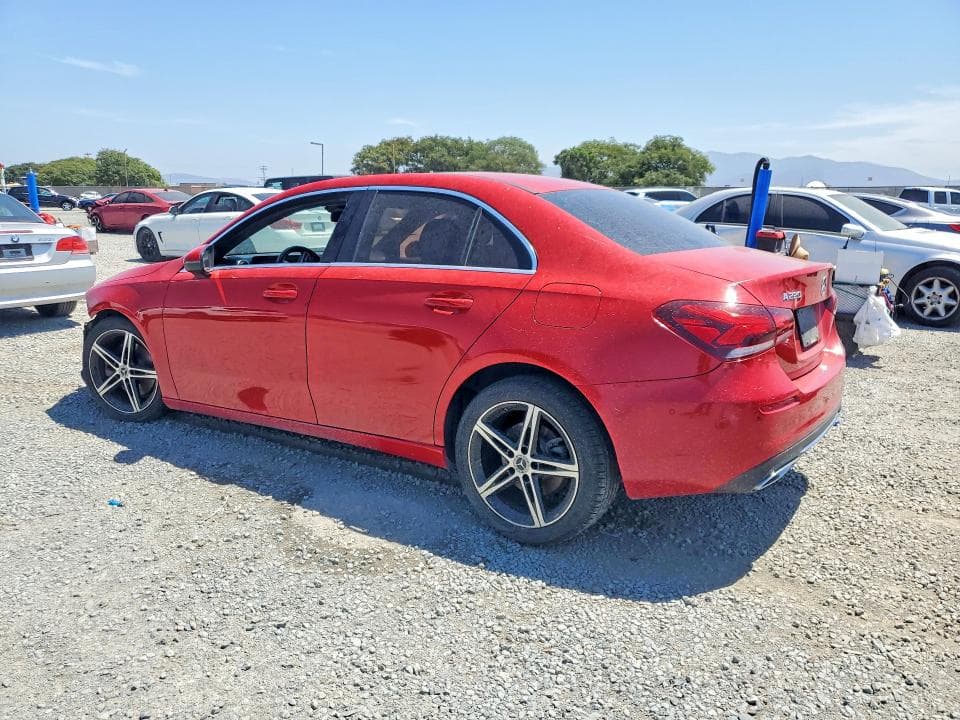 2019 MERCEDES-BENZ A 220 2