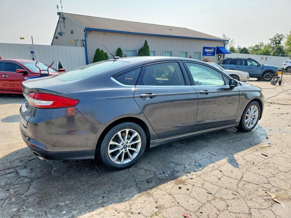 2017 FORD FUSION SE 3
