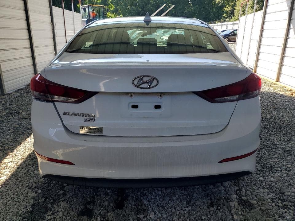 2017 HYUNDAI ELANTRA SE 6