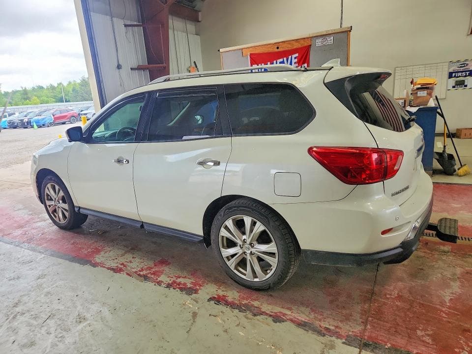 2019 NISSAN PATHFINDER SL 2