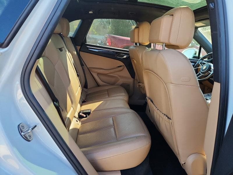 2019 PORSCHE MACAN S 11