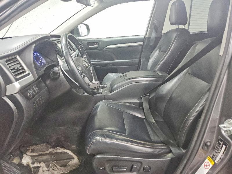 2018 TOYOTA HIGHLANDER XLE 7