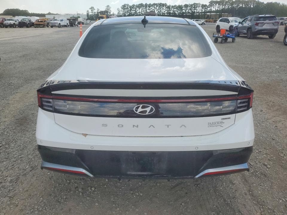 2024 HYUNDAI SONATA HYBRID LIMITED 6