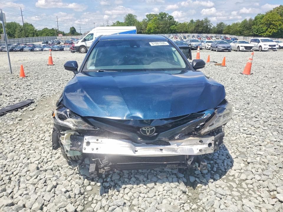 2019 TOYOTA CAMRY SE 5