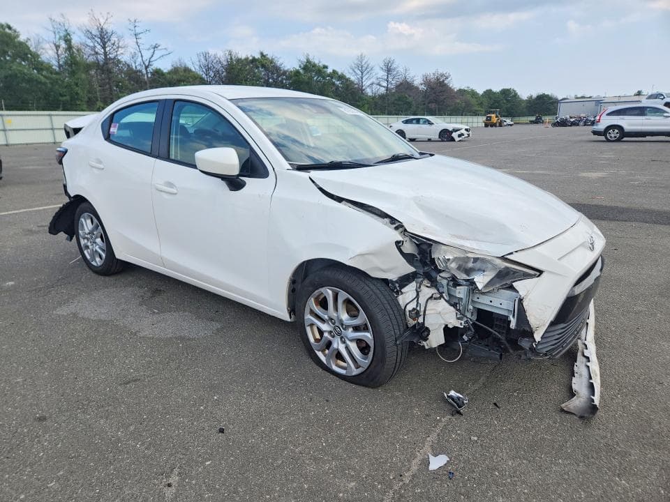 2018 TOYOTA YARIS IA BASE 4